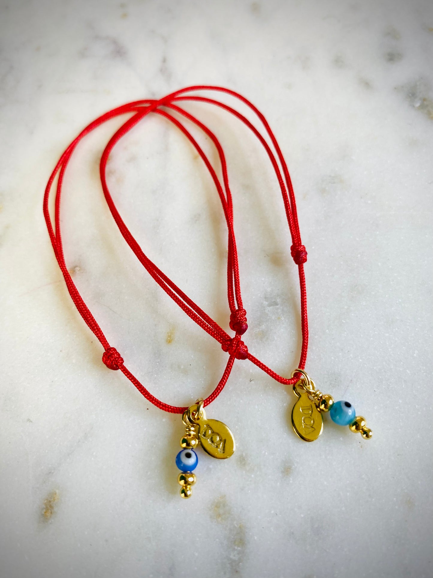 Hilo Rojo Bracelet