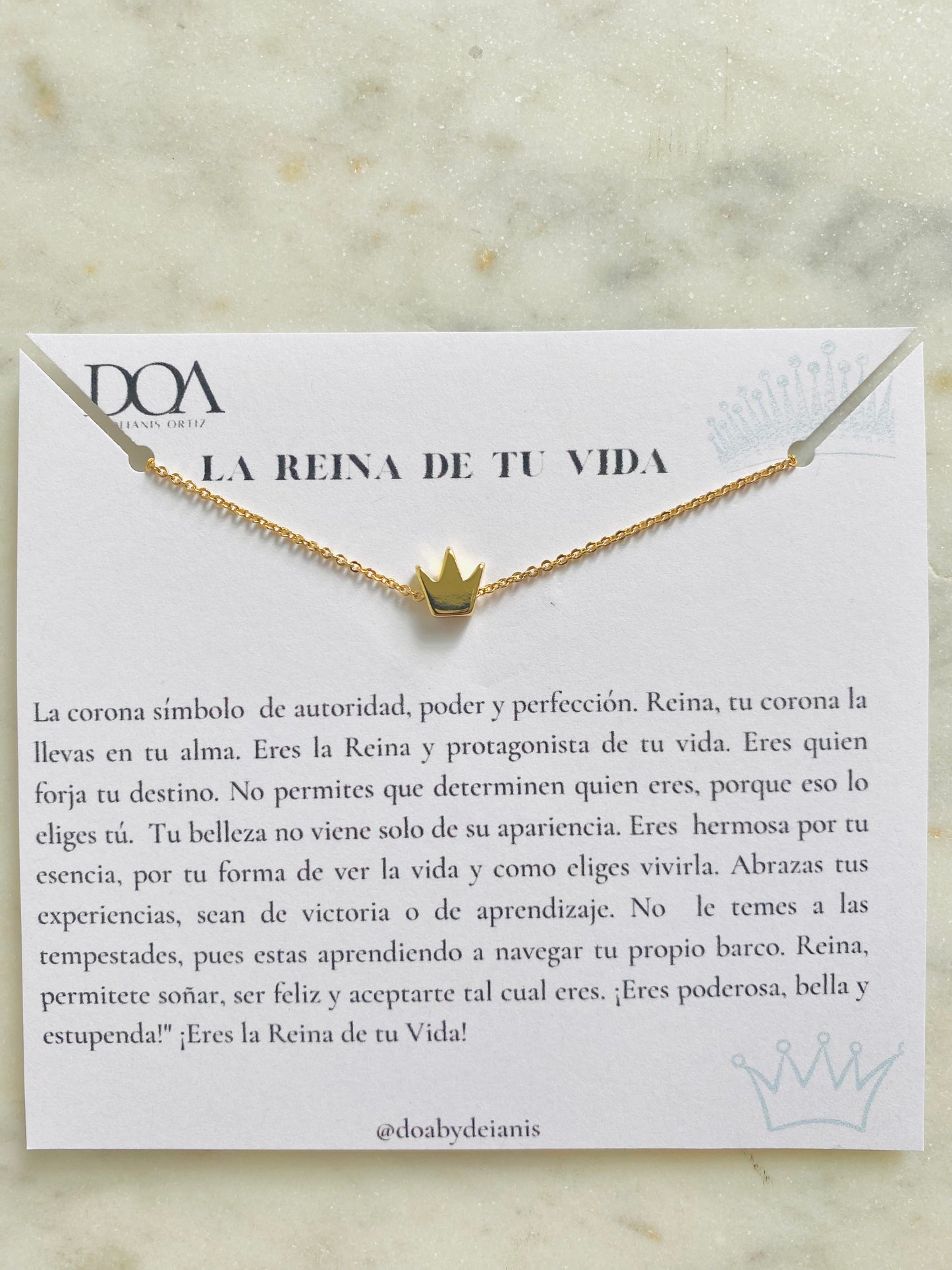 Reina de tu Vida Necklace